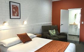 Gin Gin Village Motor Inn Motel Qld